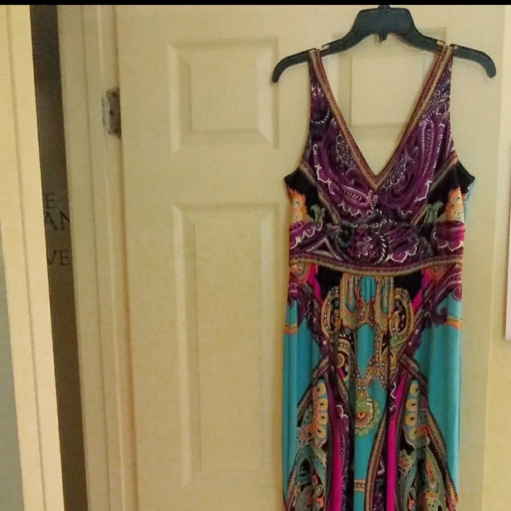Ronni Nicole maxi dress
